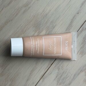 tarte Amazonian Clay Foundation Tube - medium sand - open but not used